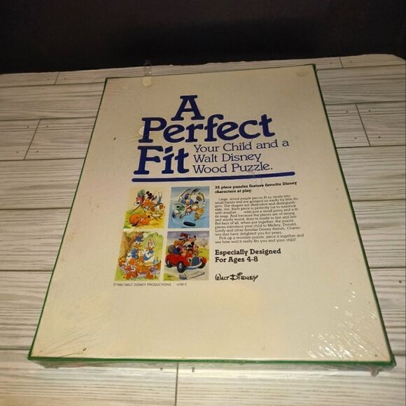 Milton Bradley Walt Disney Vintage Wood Puzzle 1982 Mickey Mouse Donald Duck - Picture 2 of 8